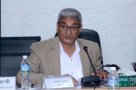 तीनकुने तोडफोड र आगजानी घटनामा संलग्नहरु धमाधम पक्राउ पर्दैछन् : गृहमन्त्री