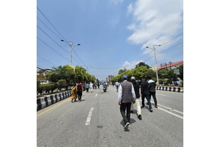शिक्षकहरूले किन  बीचमा रोके आफ्नो विरोध प्रदर्शन ?