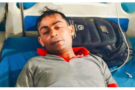 ​ सिरहामा बसको फोटो खिचेको भन्दै पत्रकार यादवमाथि आक्रमण