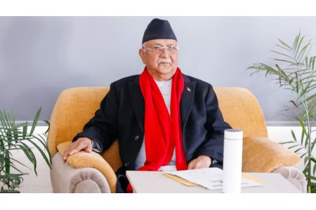 बादललाई दलको नेता बनाउन ओलीको निर्देशन
