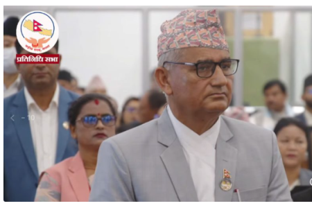 ओली र लेखकलाई तत्काल रिहाइ गर्न संसद्‌बाट एमालेको माग