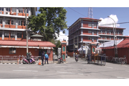 विरोधपछि परिचयपत्रबाटै कानुन व्यवसायीले सिंहदरबारमा प्रवेश गर्न पाउने