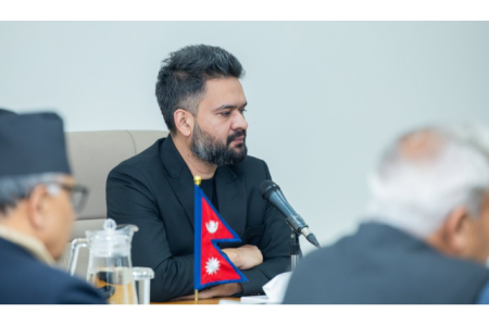 सातै प्रदेशका मुख्यमन्त्रीहरूसँग सामूहिक छलफल गर्दै प्रधानमन्त्री बालेन