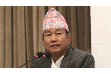 नेपाली सेनालाई सुकुम्बासीको लगत नदिन पालिकाहरूलाई  हर्क साम्पाङको अनुरोध