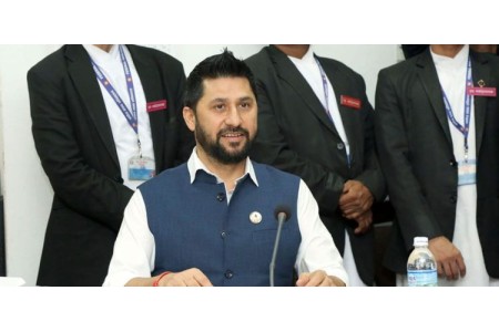 अध्यादेशको आलोचनापछि रास्वपा सभापति लामिछानेसहित सांसदहरू छलफलमा