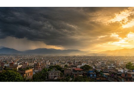 मनसुन आउँदैछ, तर तातो पनि उस्तै!