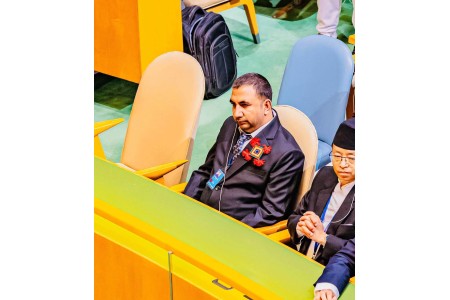 राष्ट्रसंघ महासभामा औपचारिक पहिरनमा देखिए प्रधानमन्त्रीका प्रमुख सल्लाहकार कुमार बेन