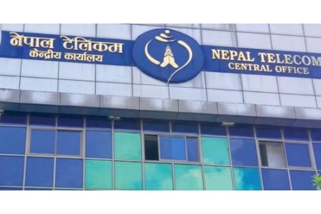 बाढीपहिरोको प्रभाव: नेपाल टेलिकमको फोन र इन्टरनेट सेवा प्रभावित