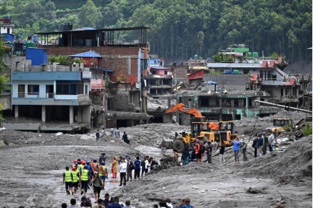 बाढीपछि अब उद्धारभन्दा पुनर्निर्माणमा जोड, ५५९ अर्बको योजना अघि बढाउँदै सरकार