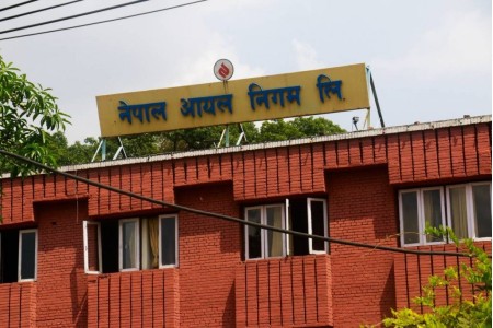 पेट्रोलियम पदार्थमा लगाएको पूर्वाधार करबाट १ खर्ब २५ अर्ब रकम सङ्कलन
