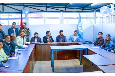रास्वपा संसदीय दलको बैठक बस्दै, लामिछानेले सोधेका ३ प्रश्नबारे छलफल