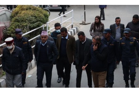 अरुण चौधरी र अजितमानसिंह थापालाई ग्राण्डी अस्पतालमा सारियो