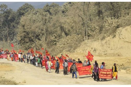 २३ दिन पैदल हिँडेर काठमाडौं आइपुगे मिटरब्याजपीडित, सिंहदरबार मार्च गर्दै