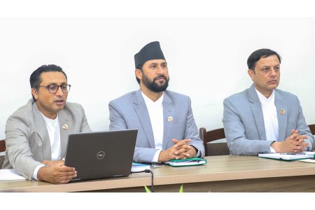 रास्वपाले प्रधानमन्त्रीलाई विश्वासको मत दिने, ह्वीप जारी