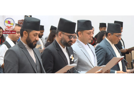 नवनिर्वाचित सांसदहरूले लिए शपथ, सिलाम र साक्मा देखिए बालेन