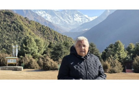 प्रतिनिधि सभा निर्वाचनः हिमाली जिल्लाको वस्तुस्थिति र तयारी बुझ्न प्रधानमन्त्री सोलुखम्बुमा