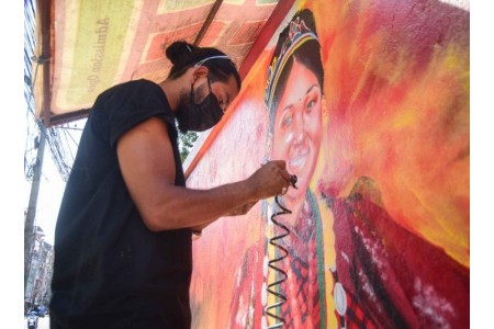 महानगरपालिकाद्वारा पद्मकन्या क्याम्पसमा सांस्कृतिक महिला मुरालको निर्माण