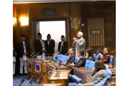 शाहीले श्रम मन्त्रालय वैदेशिक श्रमिकका हकहितमा काम नगरेको आरोप लगाए