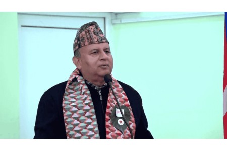 नेकपाका  महासचिव पोखरेलको प्रचण्डलाई प्रश्न: 'तपाईं के बोल्दै हुनुहुन्छ?'
