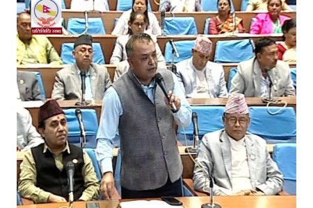 अबको हिसाब किताब प्रधानमन्त्रीसँग यहि संसदमा लिन्छौं : गगन थापा