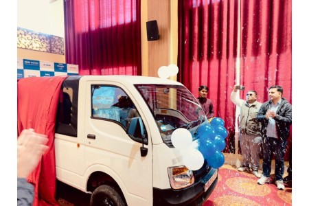सिप्रदी ट्रेडिङ्गद्वारा टाटा म्याजिक बिएस ६ सार्वजनिक