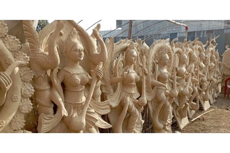 माता सरस्वतीको मूर्ति बनाउन व्यस्त कुमालेहरू, ५० हजार आम्दानी गर्ने लक्ष्य