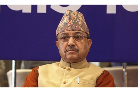 रमेश लेखक पक्राउपछि कांग्रेसमा हलचल: पूर्णबहादुर खड्काले बोलाए केन्द्रीय समिति बैठक