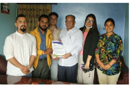 बंगलादेशबाट फर्केका मेडिकल विद्यार्थीहरुलाई स्वदेशमै इन्टर्नको व्यवस्था हुन्छ : अध्यक्ष प्रचण्ड