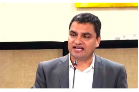 स्वास्थ्यमन्त्री पौडेलले सार्वजनिक गरे १६ बुँदामा एकसय दिनका उपलब्धि