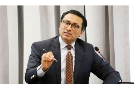सरकारले राजनीतिक प्रतिशोध साँधेर सभापति लामिछानेलाई पक्राउ  गर्यो : स्वर्णिम वाग्ले