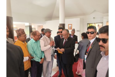 गौतमबुद्ध विमानस्थल नियमित सञ्चालनका लागि प्रधानमन्त्रीलाई सिद्धार्थ सञ्जालकाे पत्र