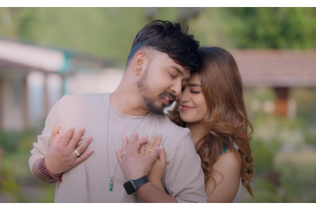 किरण र ममताले ल्याए तिमी सुस्तरी छेउ आइदेउन