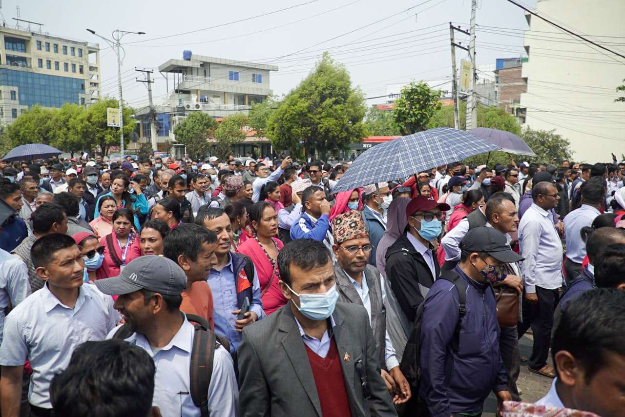 आन्दोलनरत शिक्षकलाइ शिक्षा मन्त्रालयले बोलायो वार्तामा