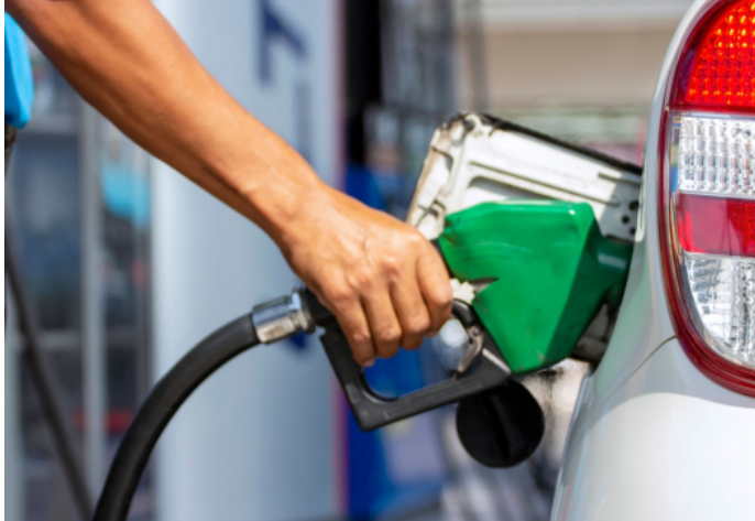 एक महिनामै डिजेल ६६ र पेट्रोलको मूल्य ४० प्रतिशतले बढ्यो