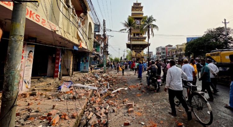 डोजर चलाइ सुकुम्बासी बनाउन खोजिएको भन्दै जेनजी फ्रन्टले जनायो आपत्ति