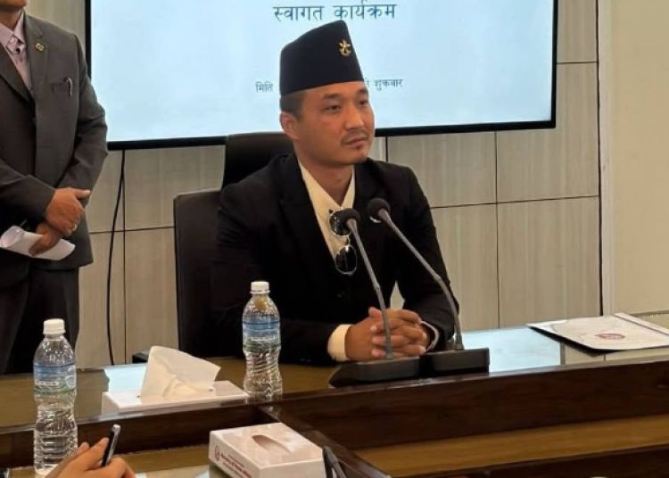 गृहमन्त्री सुधन गुरुङले पदबाट दिए राजीनामा