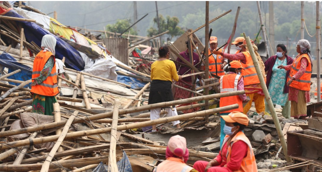 आज मध्याह्नसम्म २१९ सुकुम्बासी परिवार रंगशाला पुगे