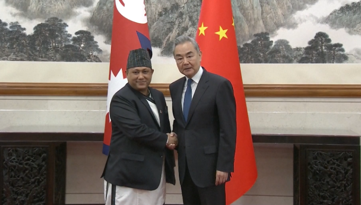 चीनले नेपालप्रति मैत्रीपूर्ण नीति अपनाउने, चीनविरुद्ध नेपाली भूमि प्रयोग गर्न नदिने खनालको प्रतिवद्धता