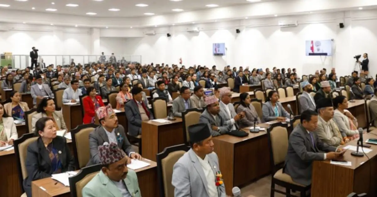 राजनीतिक अस्थिरता र नीतिगत अन्योल: वैदेशिक लगानी प्रतिबद्धता घट्यो, सरकारद्वारा स्वास्थ्य र शिक्षाको विवादित कर फिर्ता