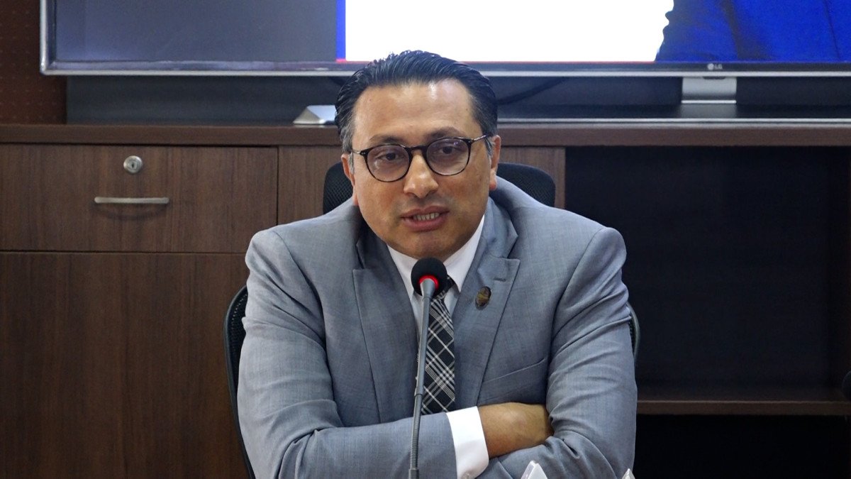 रसुवा बाढीपीडितका लागि राहत कोष र अन्तर्राष्ट्रिय सहयोग जुटाउँदै अर्थमन्त्री