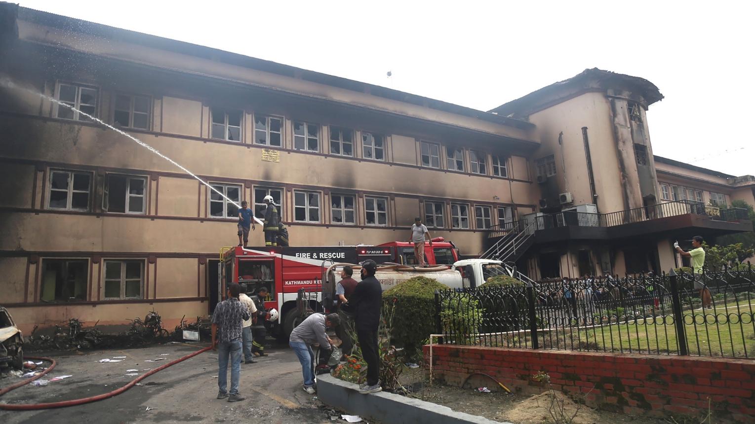 सर्वोच्च अदालतको मुद्दा फाँटमा फेरि आगलागी