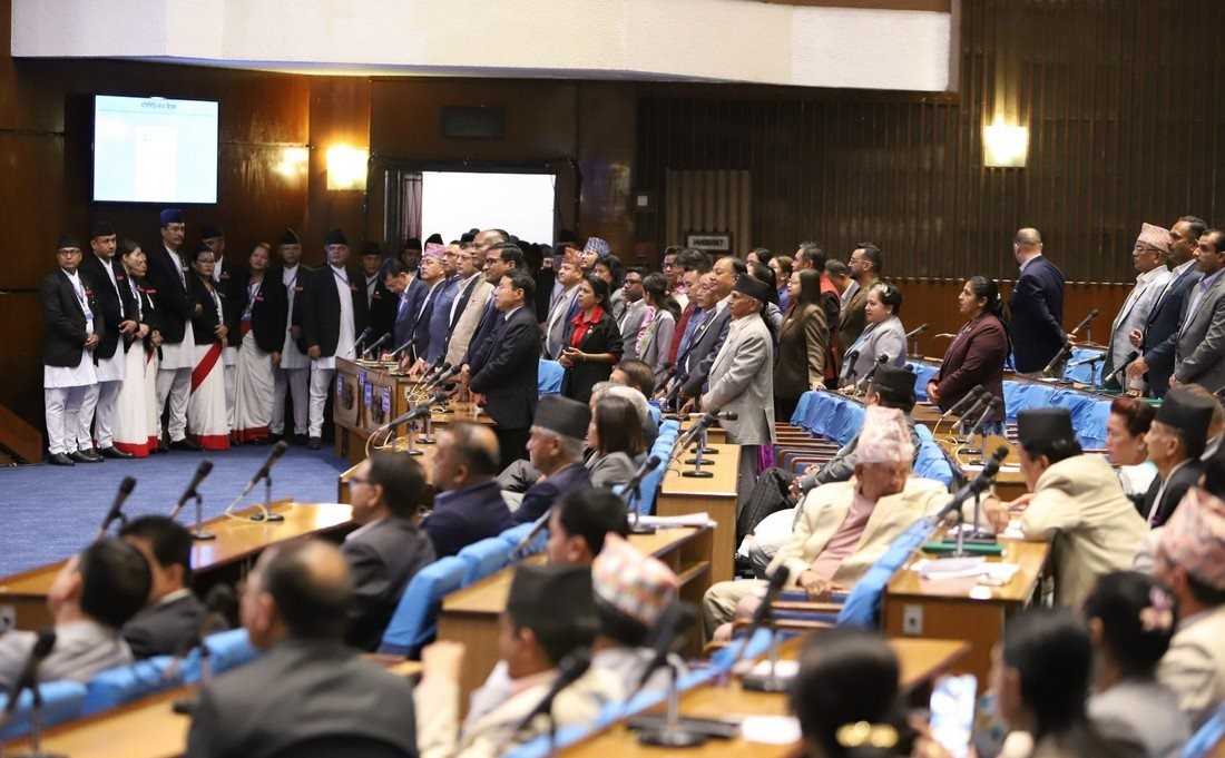 विपक्षी दलको अवरोधपछि प्रतिनिधिसभा बैठक आधा घण्टाका लागि स्थगित