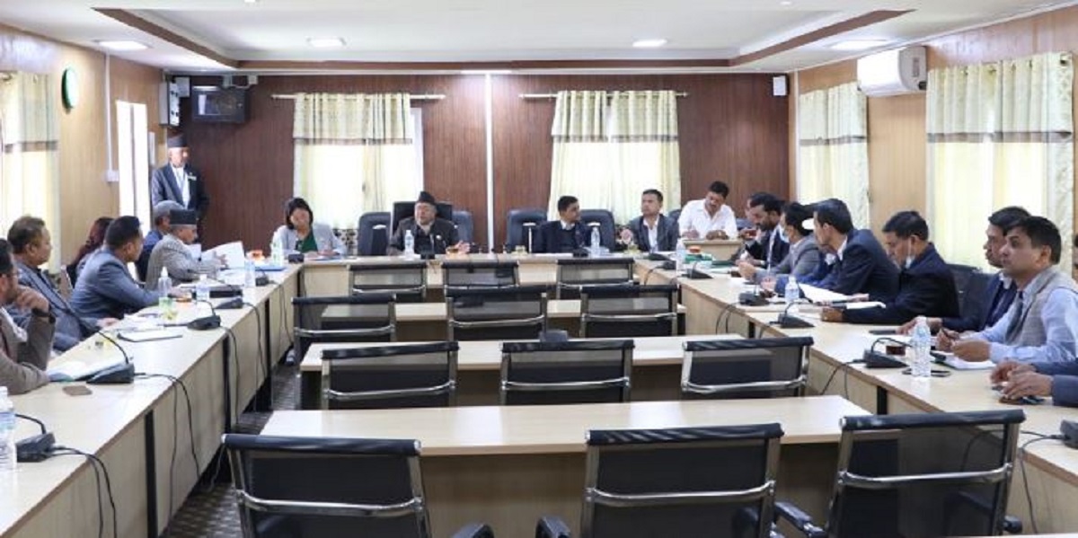 सदनको अवरोध खुलाउन सभामुख घिमिरे सक्रिय