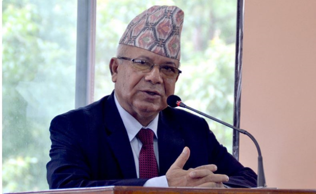 व्यवस्थाको विरोध गर्दै राजसंस्थाको नारा लगाउनु वाहियात हो : अध्यक्ष नेपाल