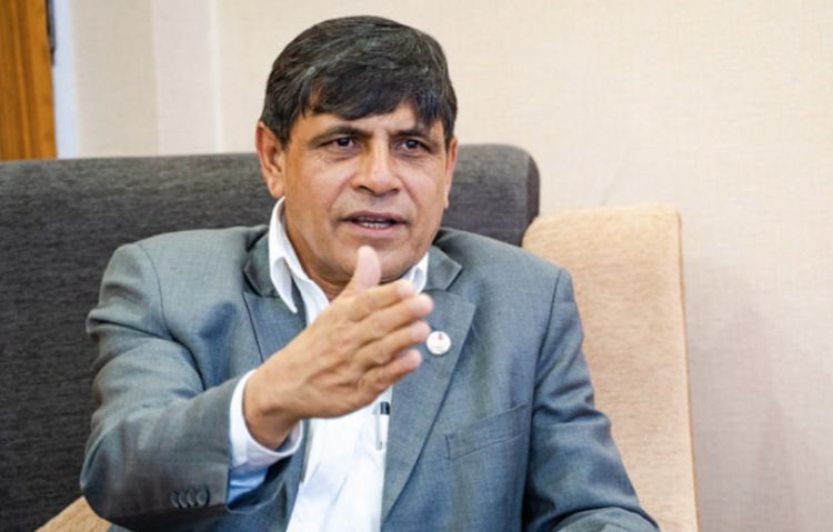 प्रचण्डलाई विश्वासको मत दिन्छौं : महासचिव भुसाल
