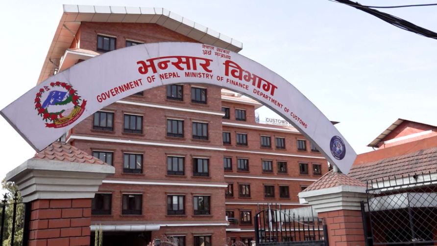 नेपालमा मोबाइल फोन आयात बृद्धि, रोकिएन भन्सार छली