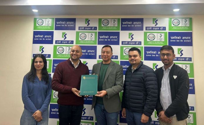 ३५ करोडको अग्राधिकार सेयर जारी गर्दै  कामना सेवा विकास बैंक