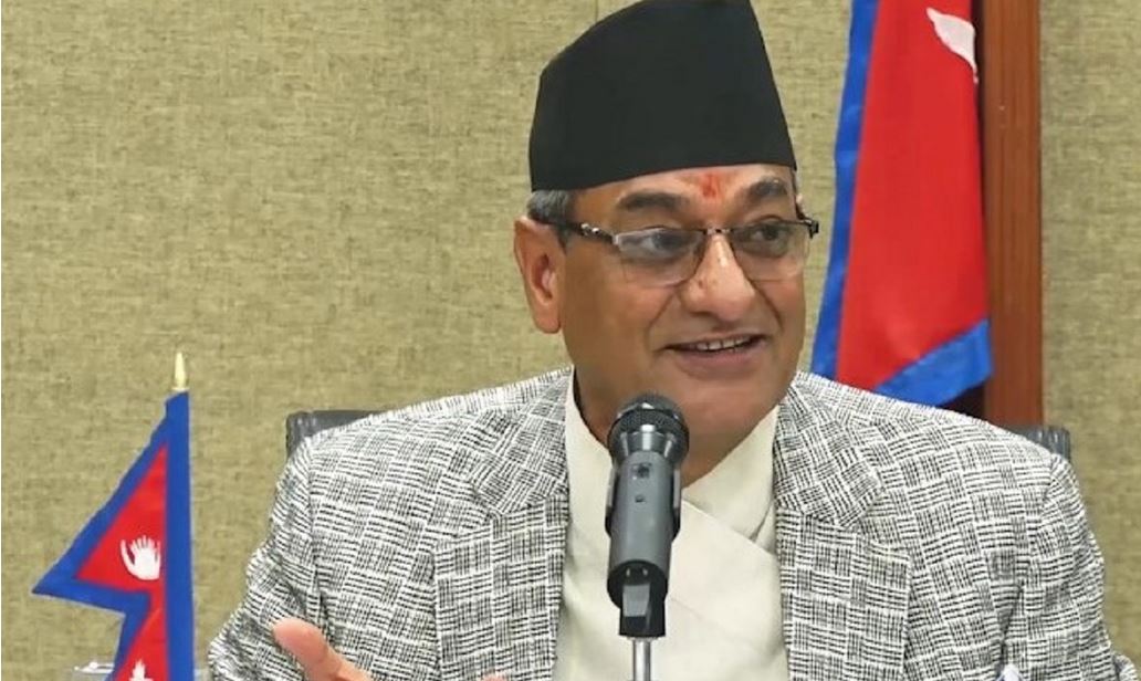 गृहमन्त्री रमेश लेखकद्धरा शहीदहरूप्रति श्रद्धाञ्जली अर्पण
