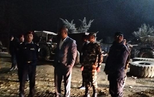 नदीजन्य पदार्थको अवैध दोहन आशङ्कामा क्रसरमा मुख्यमन्त्री सिंहको छापा