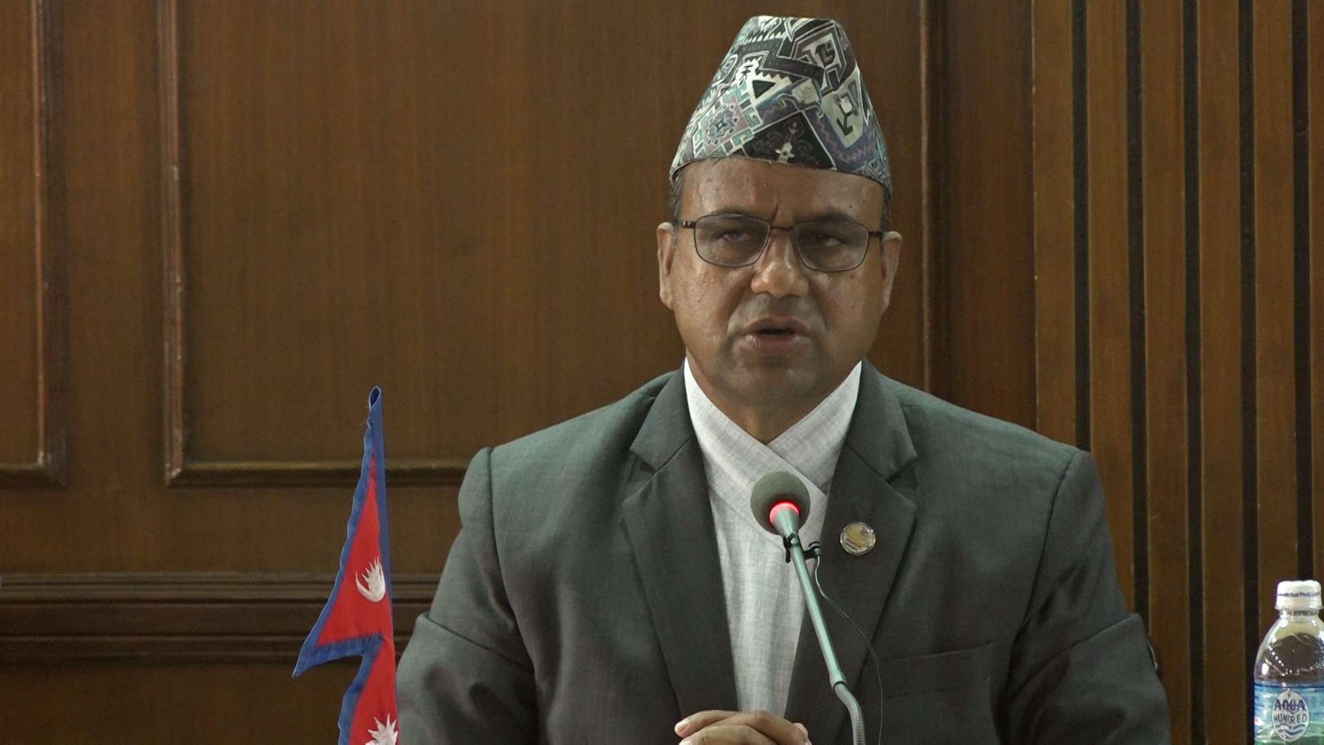 चौबिस घण्टाभित्र हवाईभाडादर बुझाउन एयरलाइन्सलाई पर्यटनमन्त्रीको निर्देशन